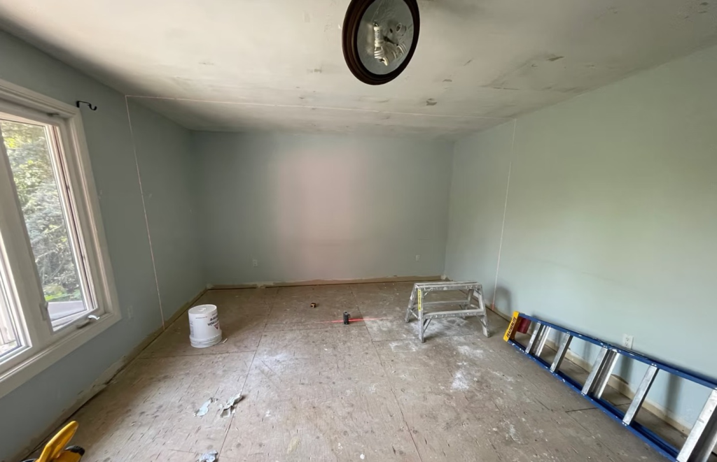 spare bedroom before second master suite conversion Aurora Ontario