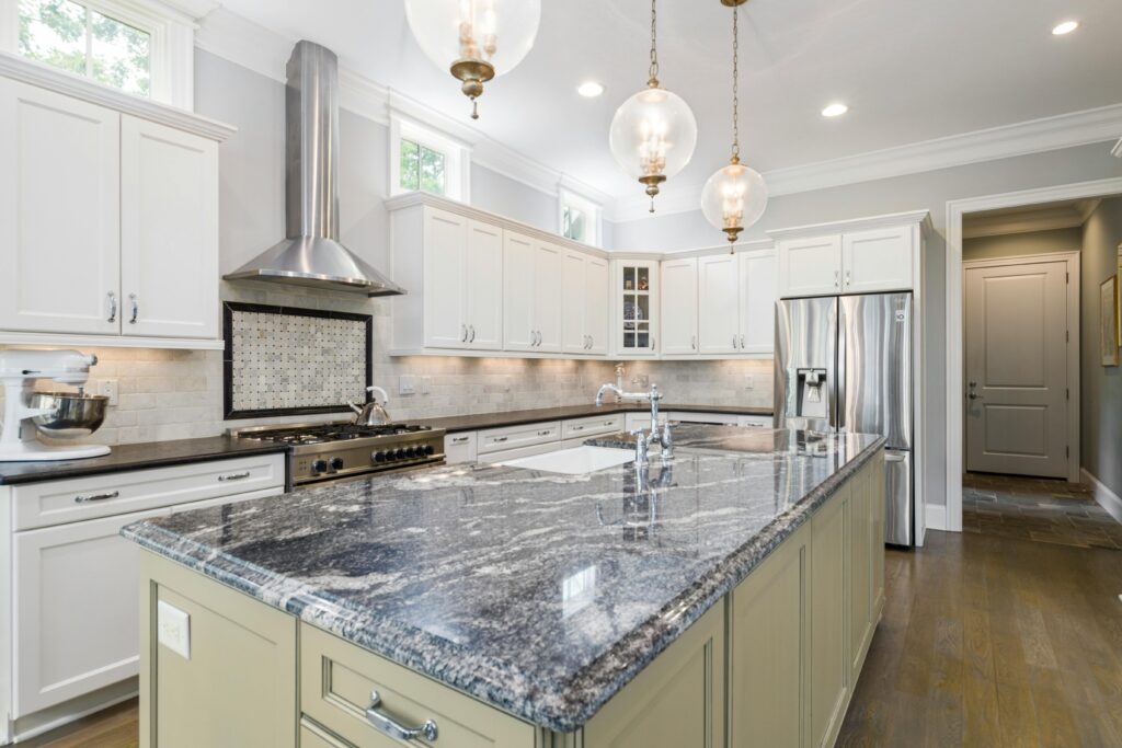 quartz countertop kitchen renovation Aurora Richmond Hill